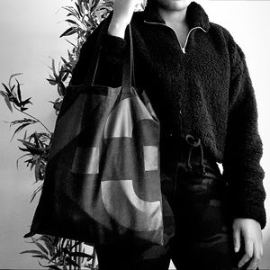 Meet your Posher, Zara